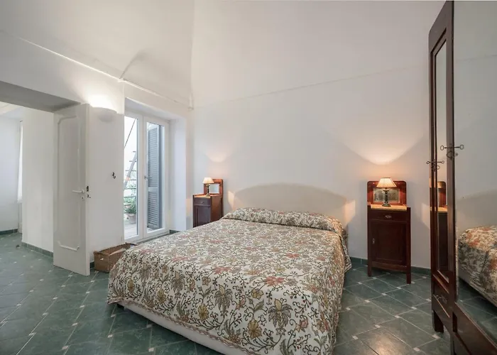 Casa Ventrosa, *